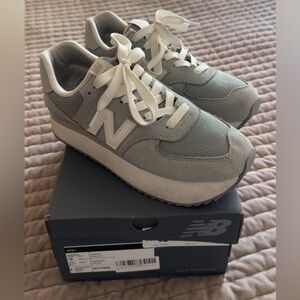 New Balance Light Gray/Green Platform Sneakers